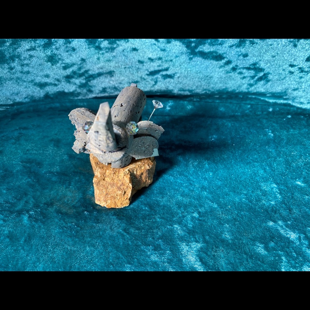 Elephant ~ Paper Weight - Picture 2 of 4